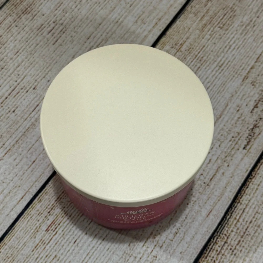 NWT Bath & Body Works Milk Bar Birthday Cake Candle 3 Wick BBW